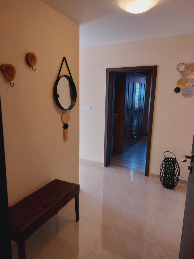 Frastak Apartment Hlohovec Luaran gambar